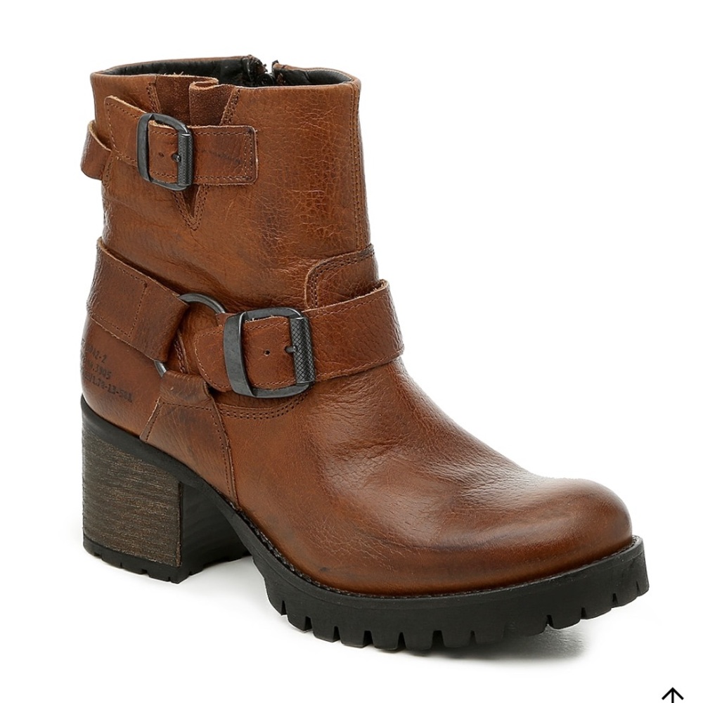 Bull Boxer Carly Lester booties